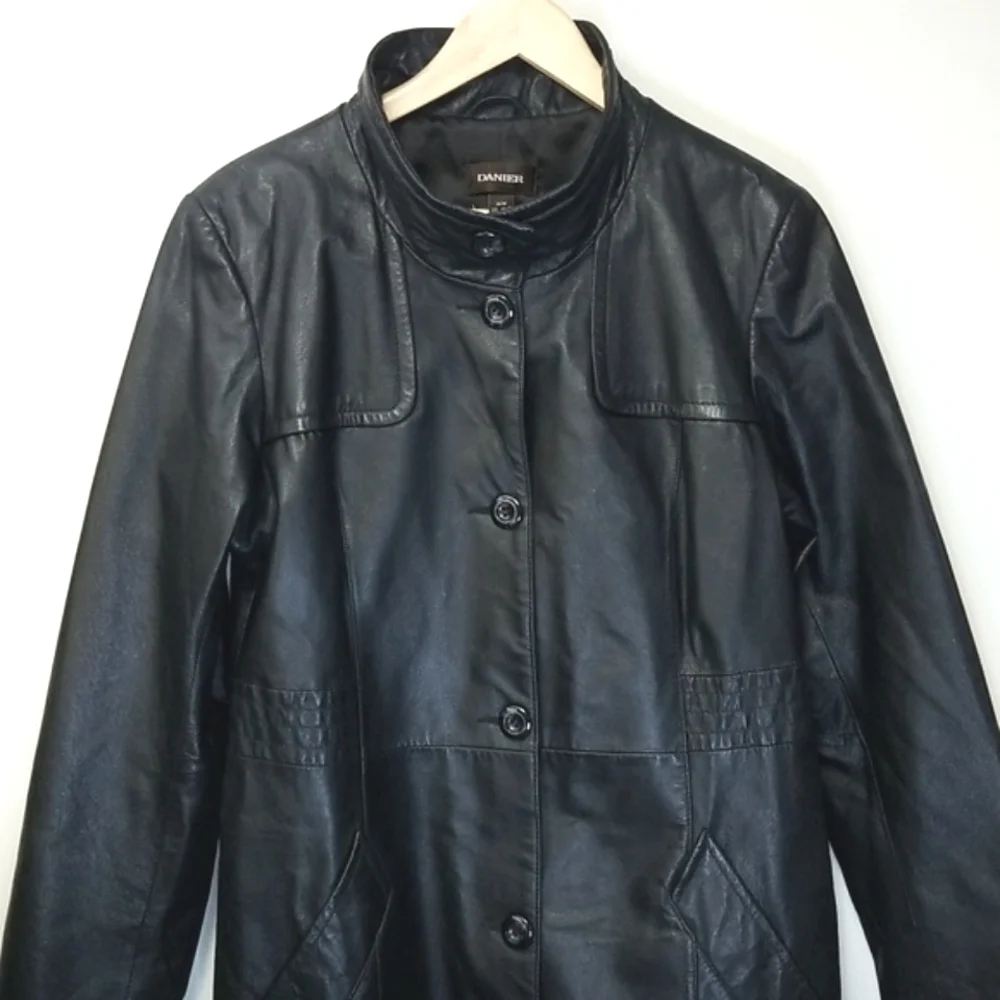 Danier Leather Car Coat - Picture 4 of 15